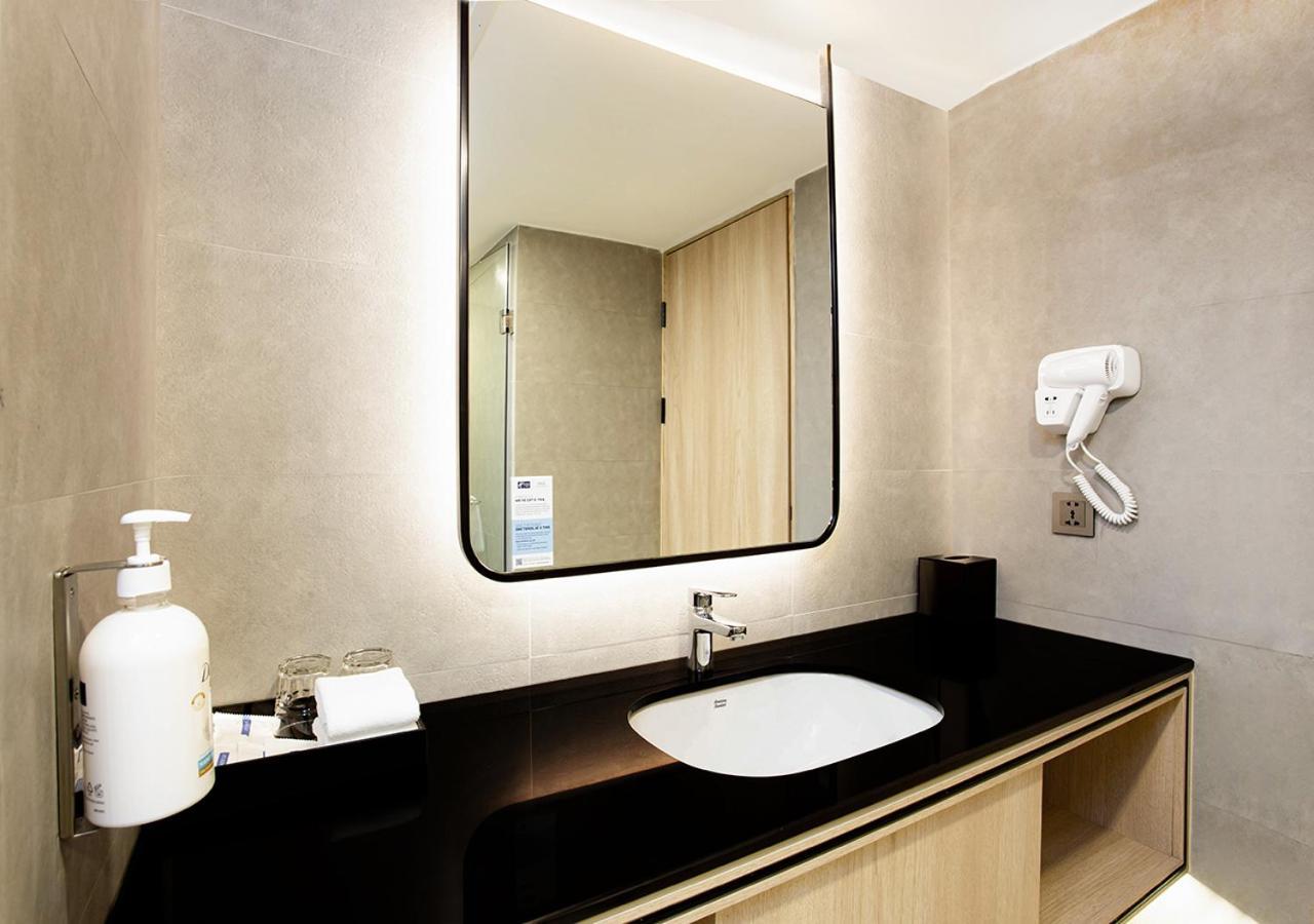 Holiday Inn Express & Suites Bangkok Central Pier By Ihg Zewnętrze zdjęcie