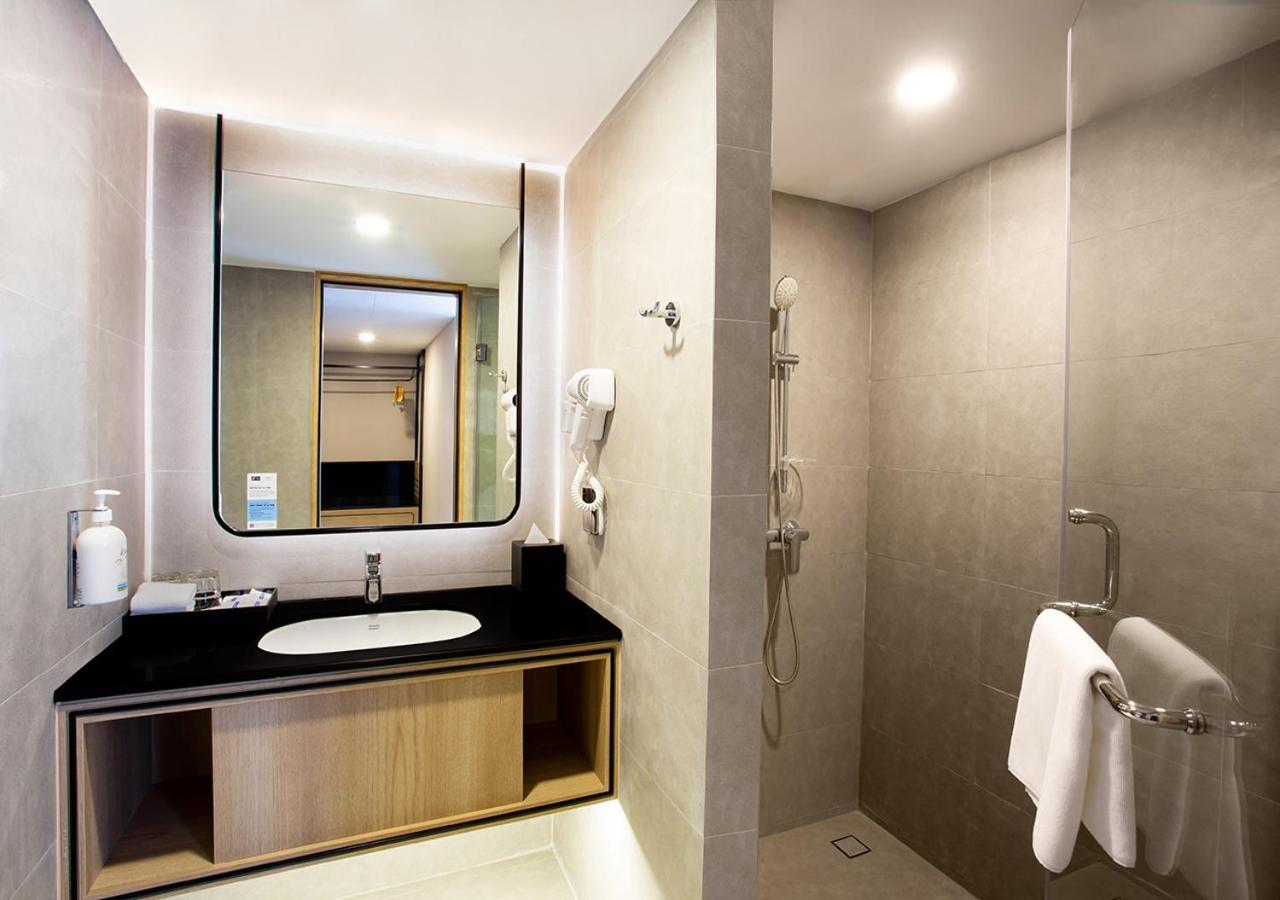 Holiday Inn Express & Suites Bangkok Central Pier By Ihg Zewnętrze zdjęcie