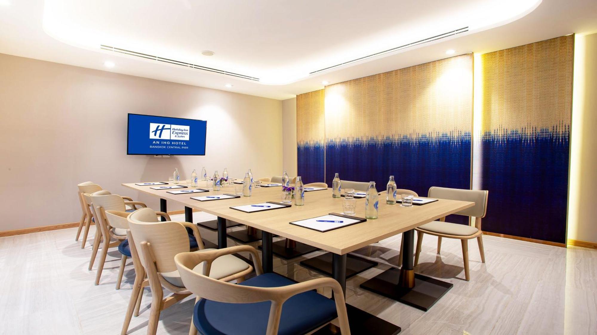 Holiday Inn Express & Suites Bangkok Central Pier By Ihg Zewnętrze zdjęcie