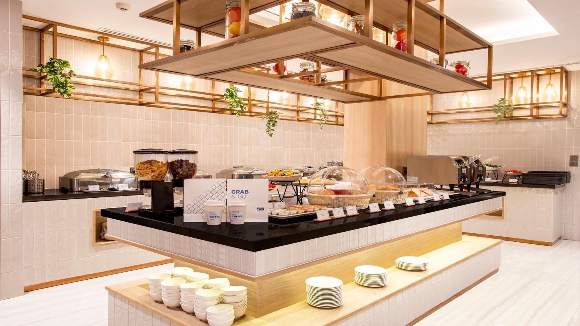 Holiday Inn Express & Suites Bangkok Central Pier By Ihg Zewnętrze zdjęcie