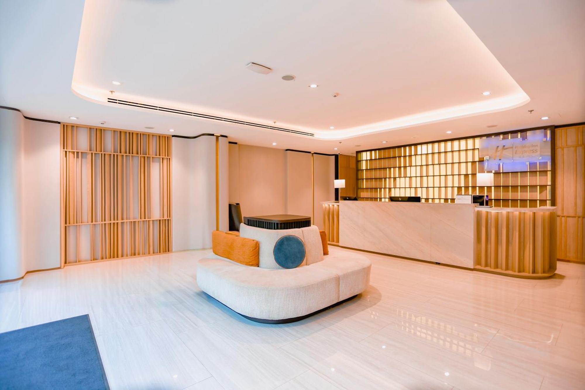 Holiday Inn Express & Suites Bangkok Central Pier By Ihg Zewnętrze zdjęcie